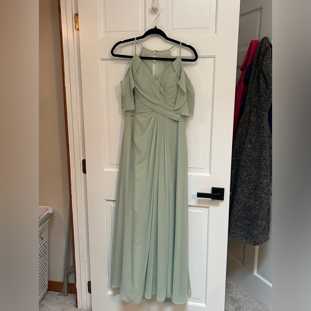 Azazi Dakota | Color: Dusty Sage | Size A4: Bust: 34 Waist: 27.50in Hips: 37.5in